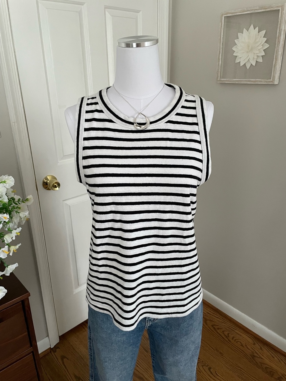 LOFT Striped Black & White Sleeveless Tank Top
